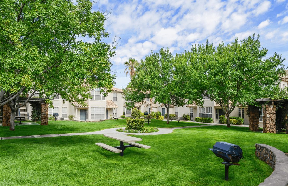 Lifestyles at Los Paseos Apartments Image 9