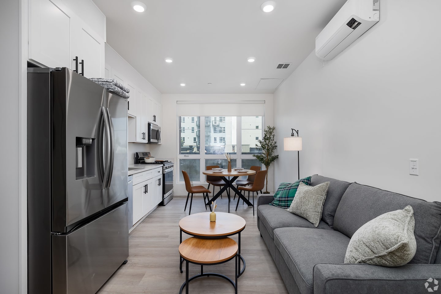 1128 W 37th Drive - Co-Living Image 5