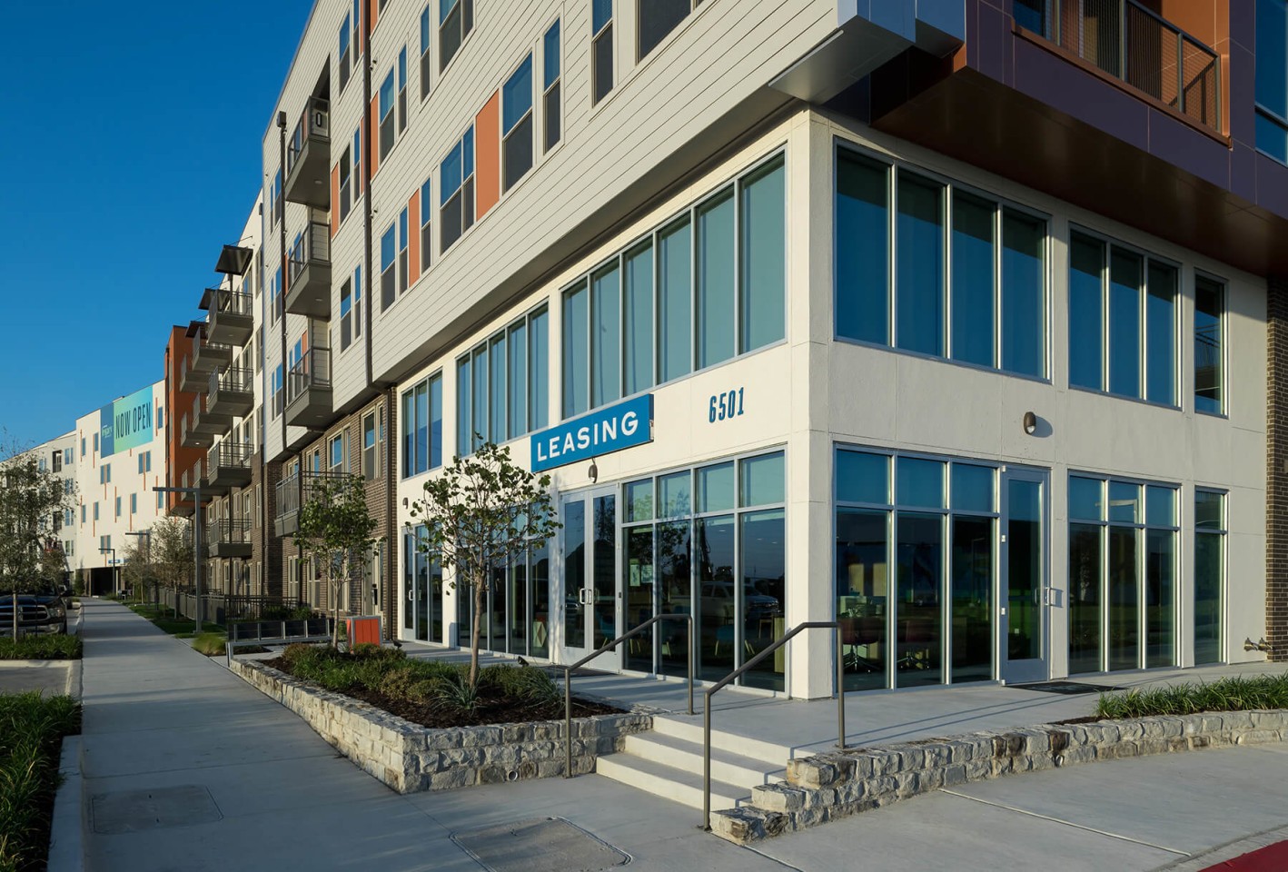 Jada Legacy Central Image 10