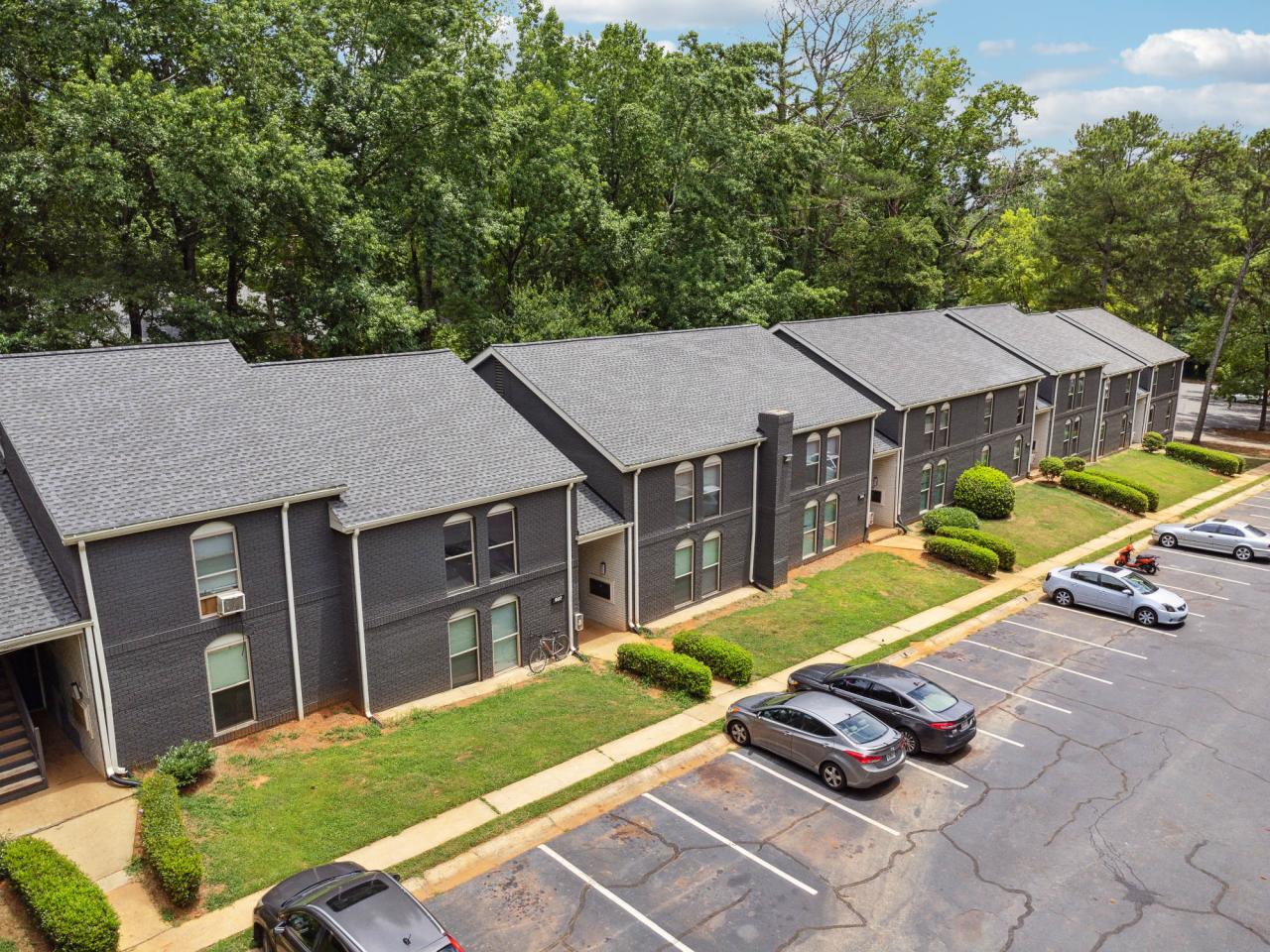 Avondale Village Image 24
