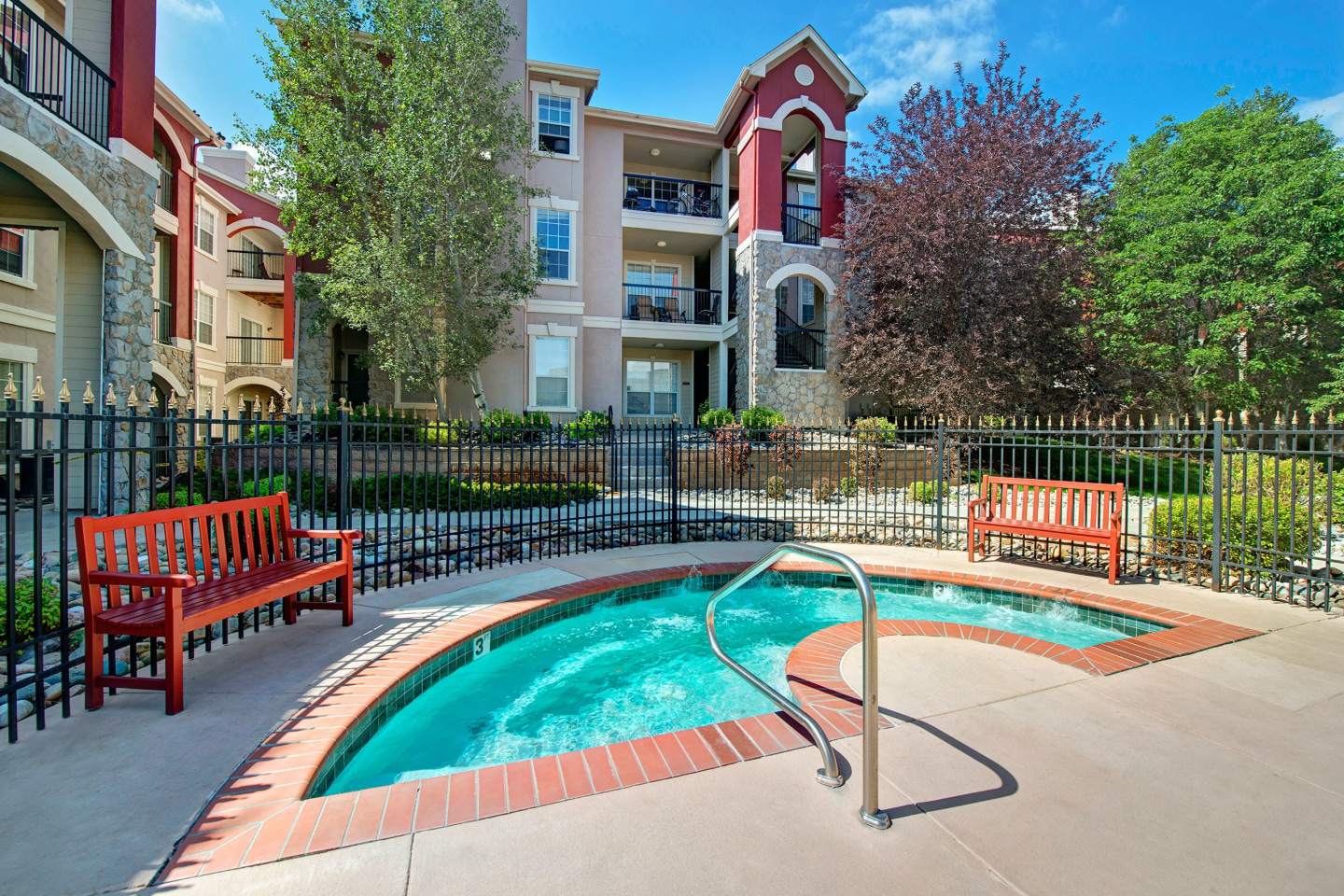 Camelback Pointe Apartment Homes Image 15