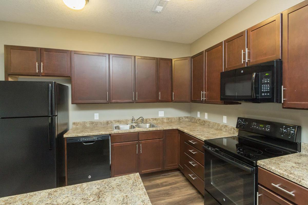 Summit at Sunnybrook Village Image 4