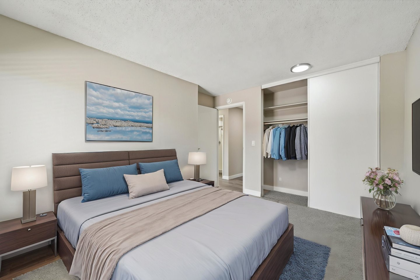 3300 Tamarac Image 7