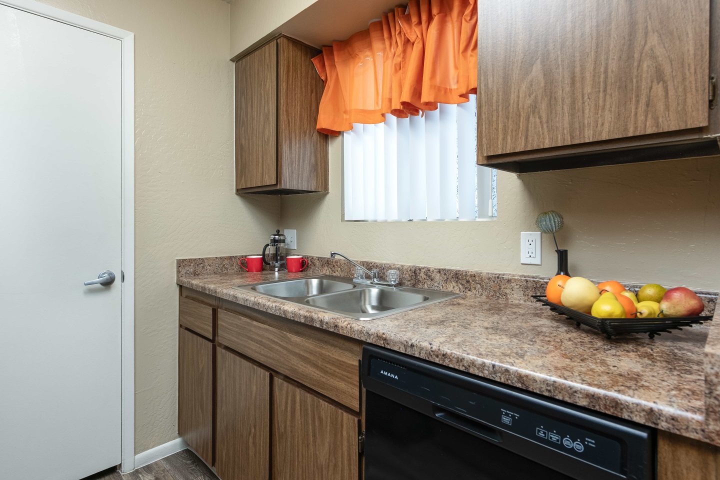 Camelback Cove Apartments Image 25