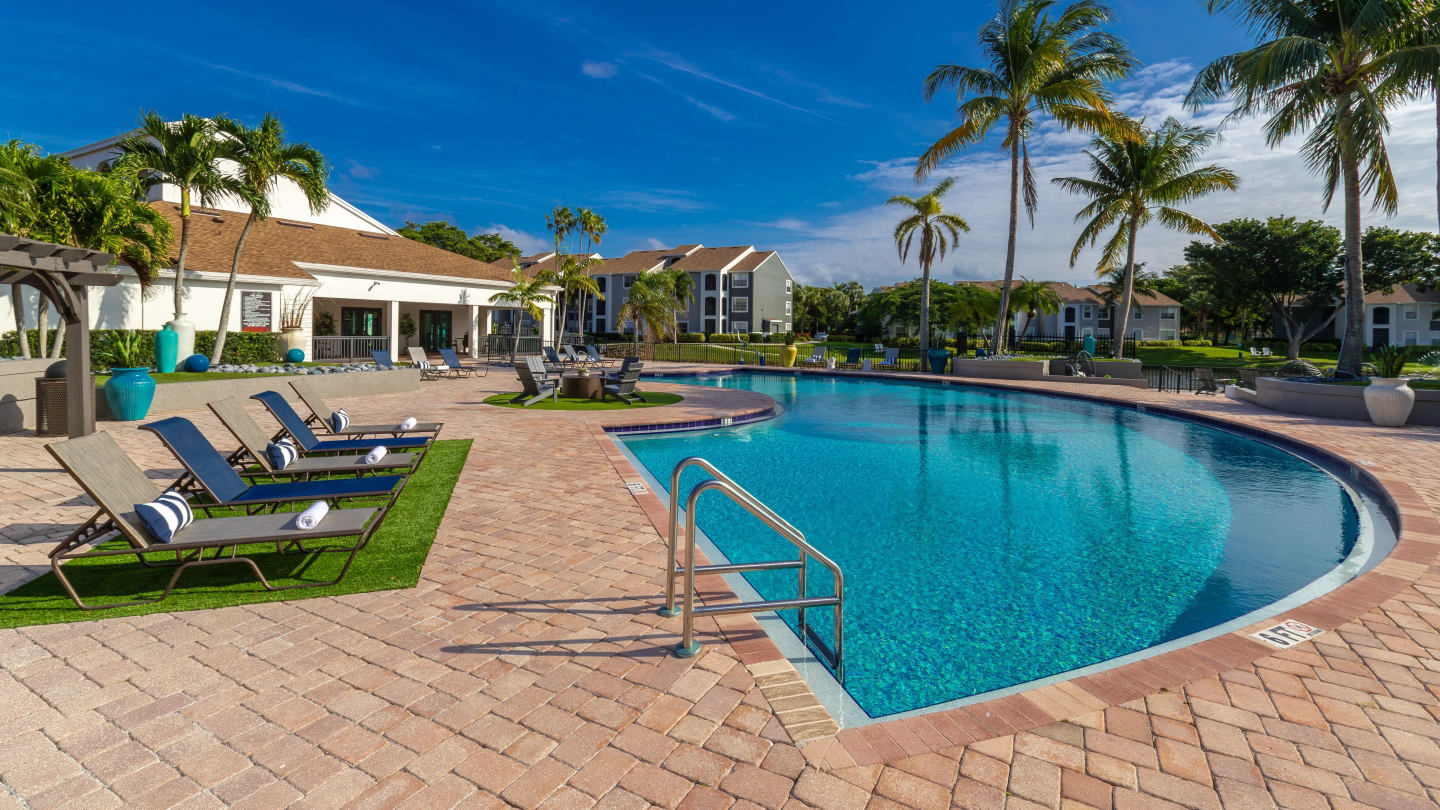 The View at Waters Edge Image 82