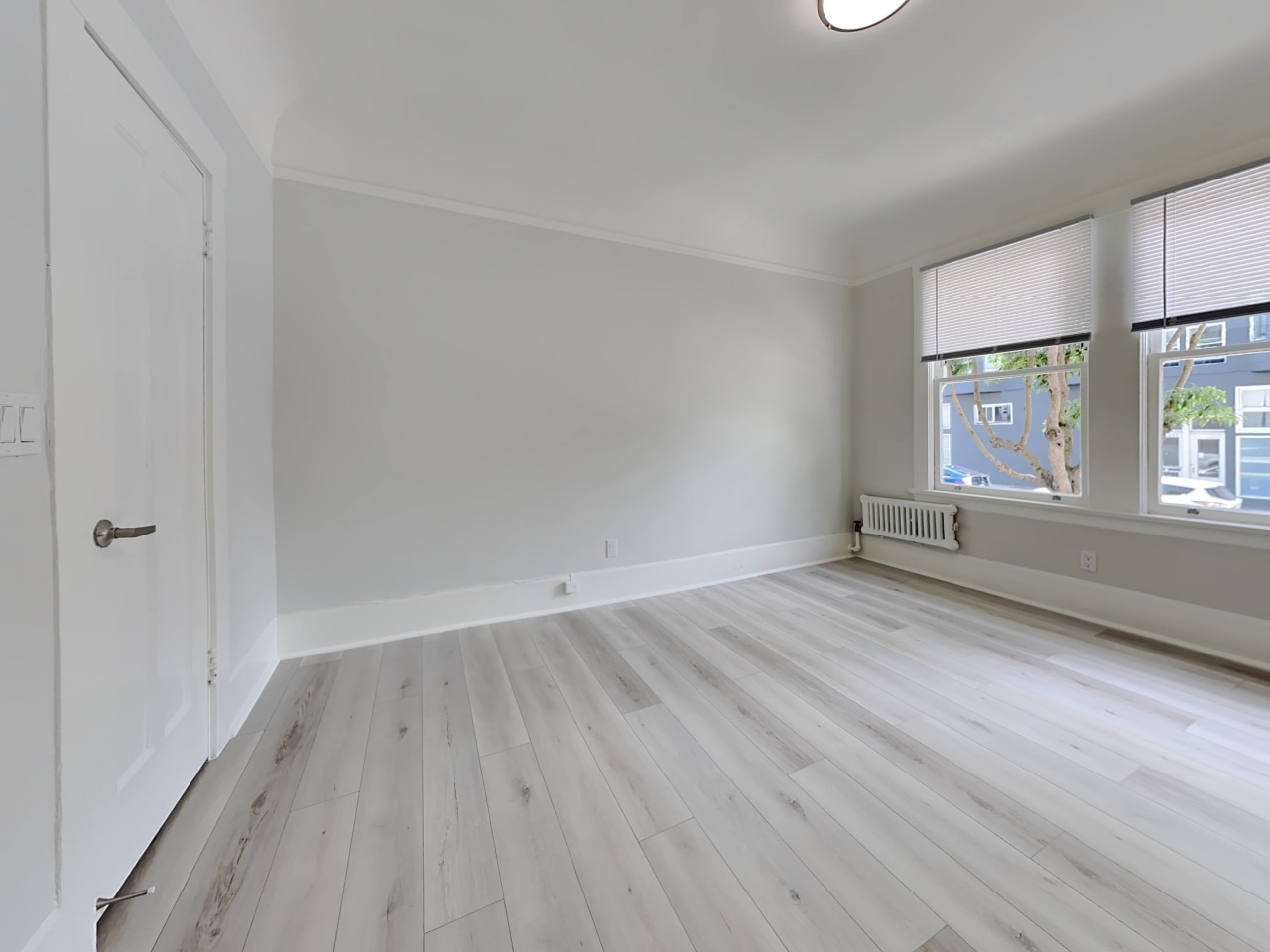 590 8th Ave Image 4