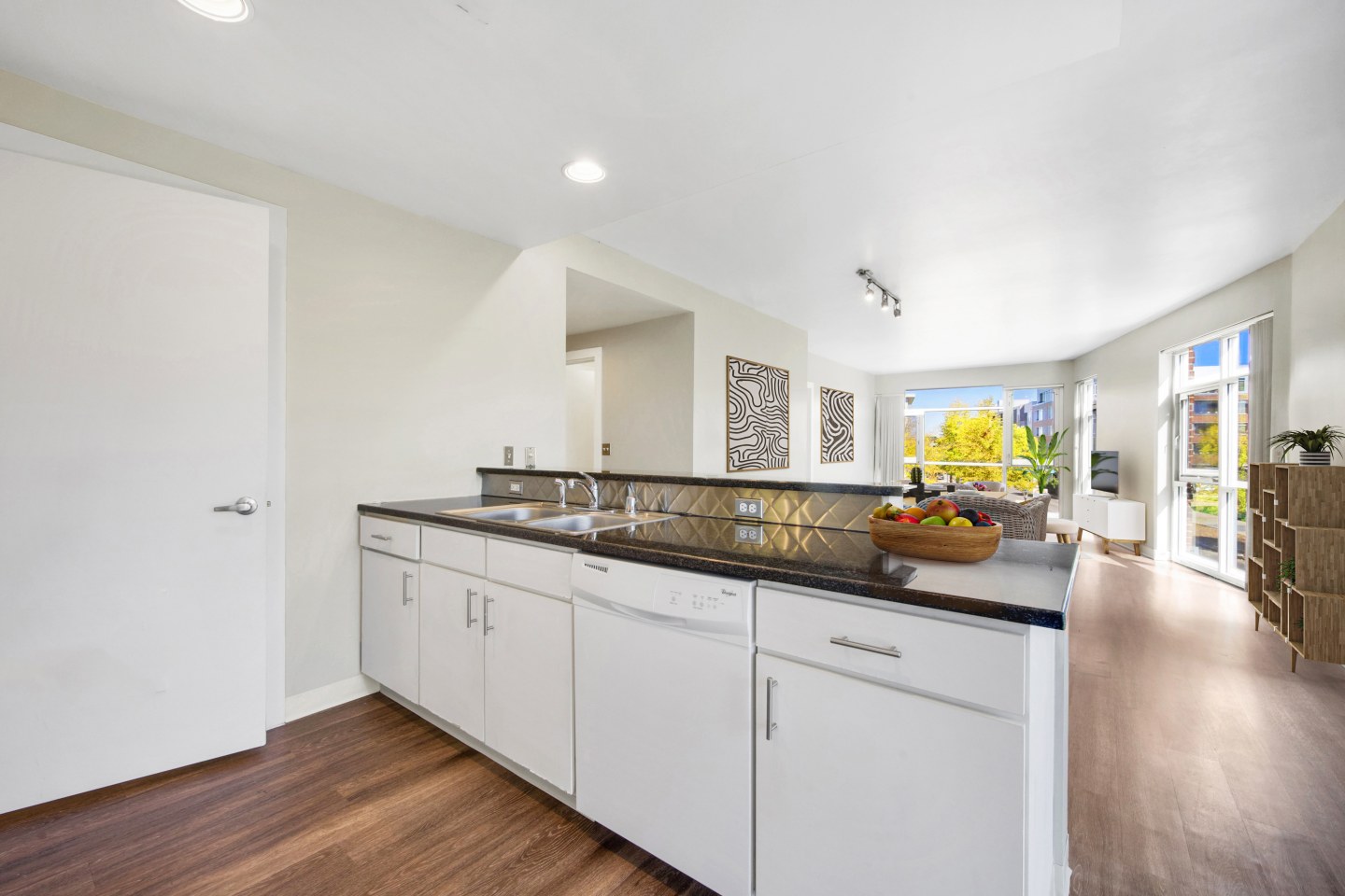 Crescent Flats Image 23