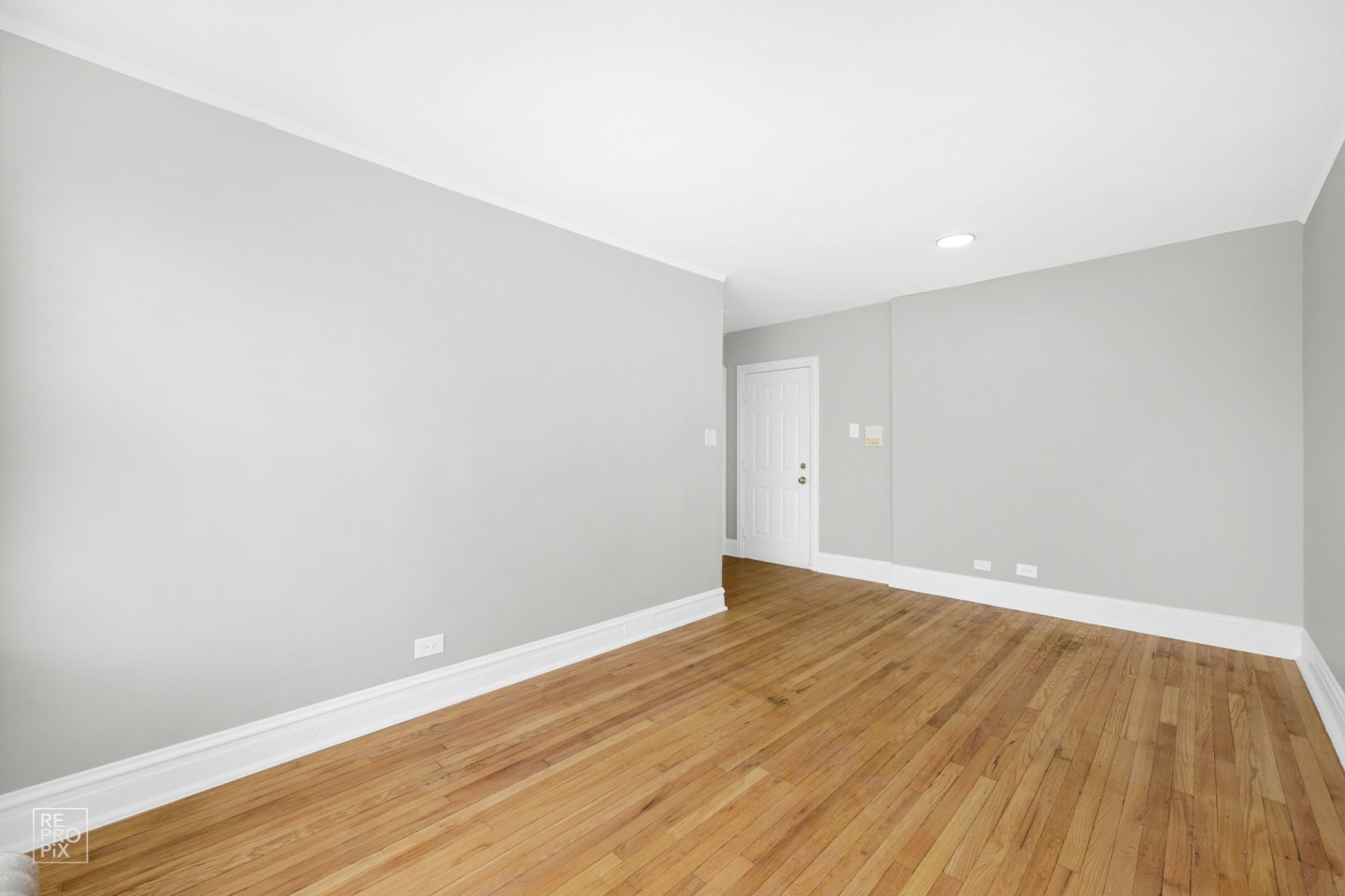 2838 E 91st Street South Chicago Apartments Image 15