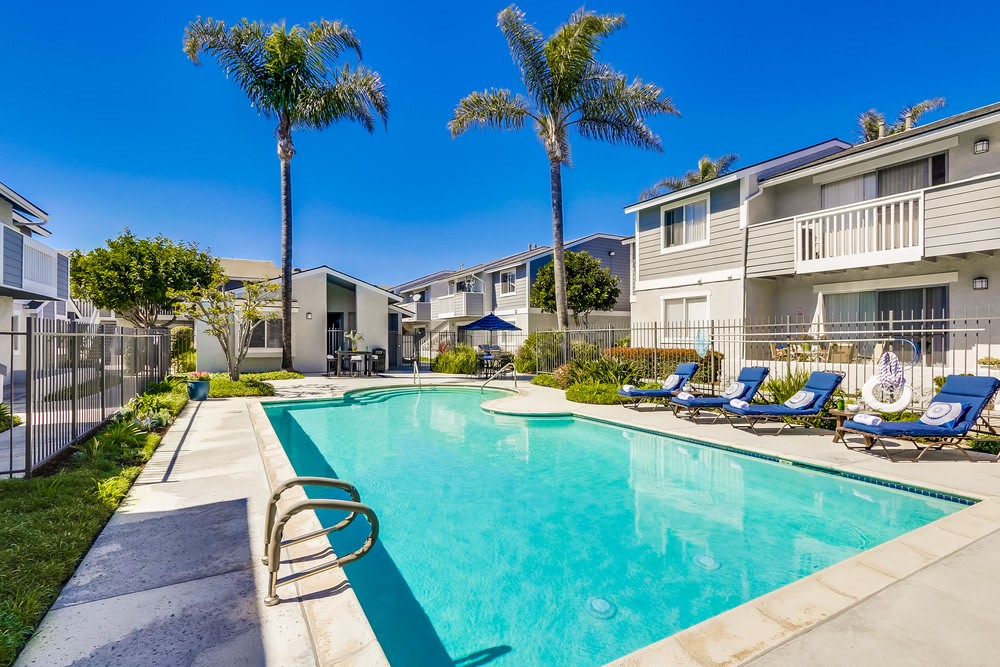 Newport Seacrest Apartments Image 2