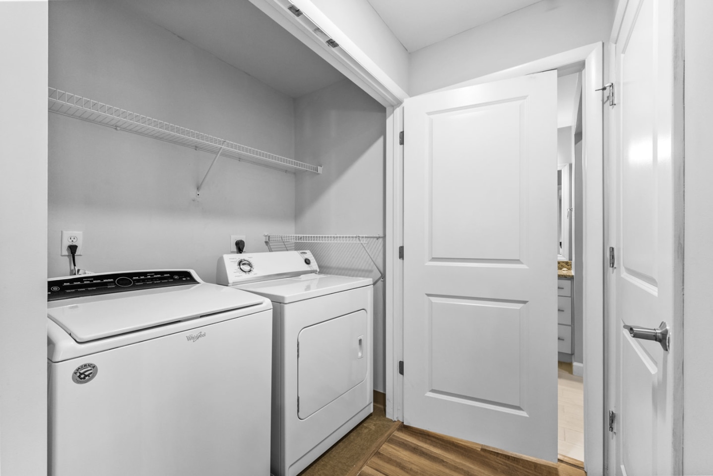 Harbor Pointe Image 98