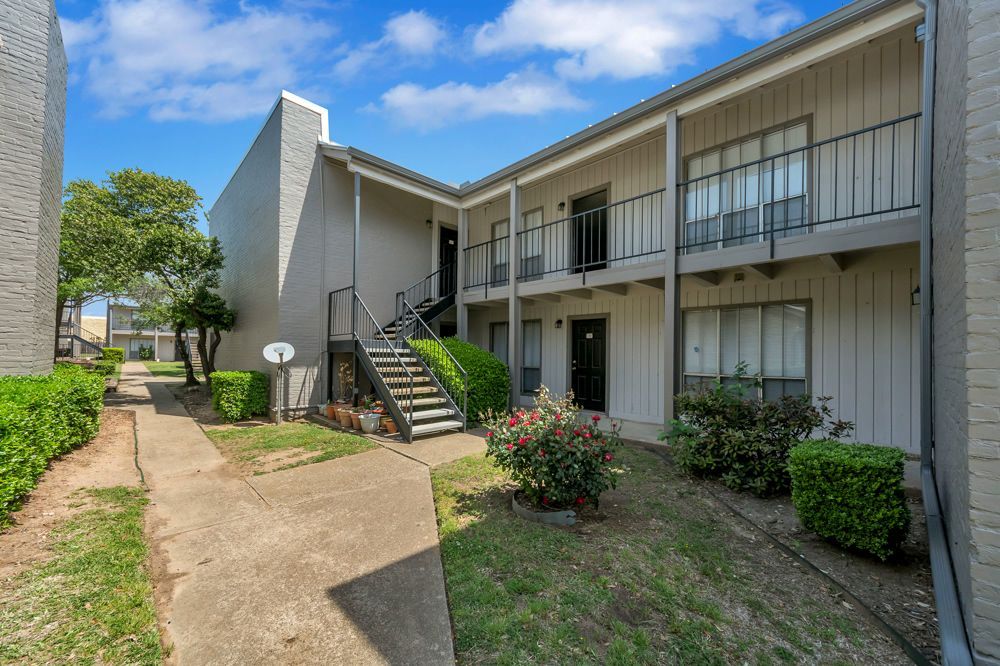 Mission Pointe Club Image 7