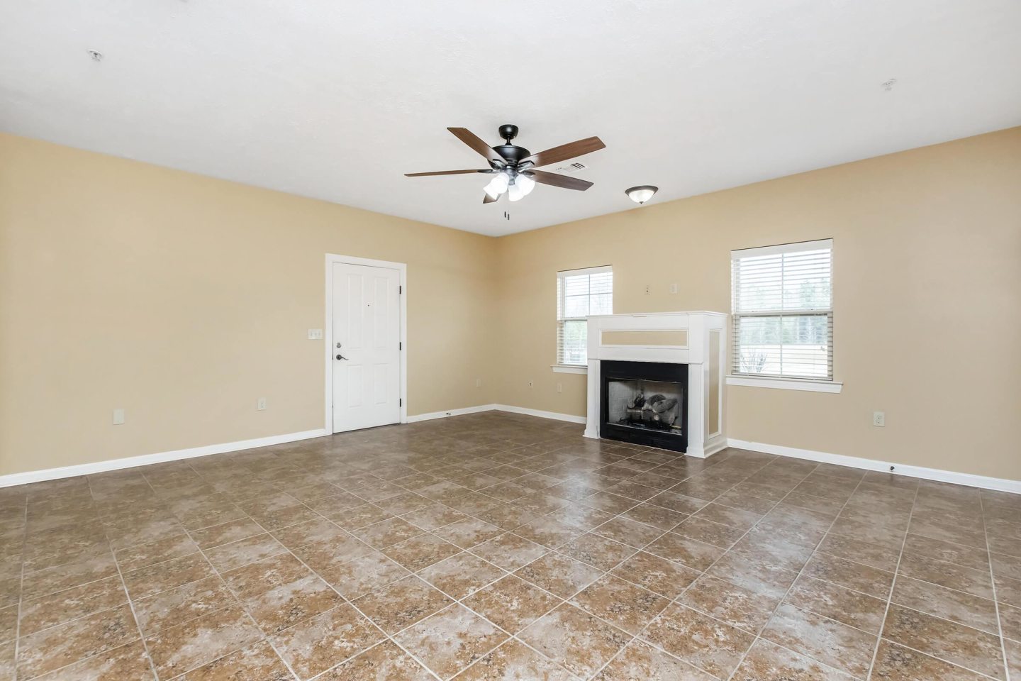 Stonewater Place Image 22