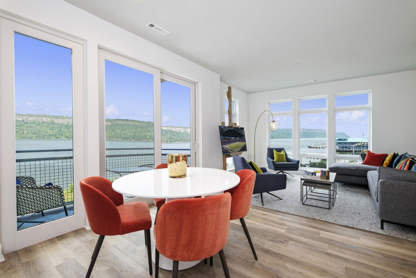 Apex Hudson Riverfront Image 16