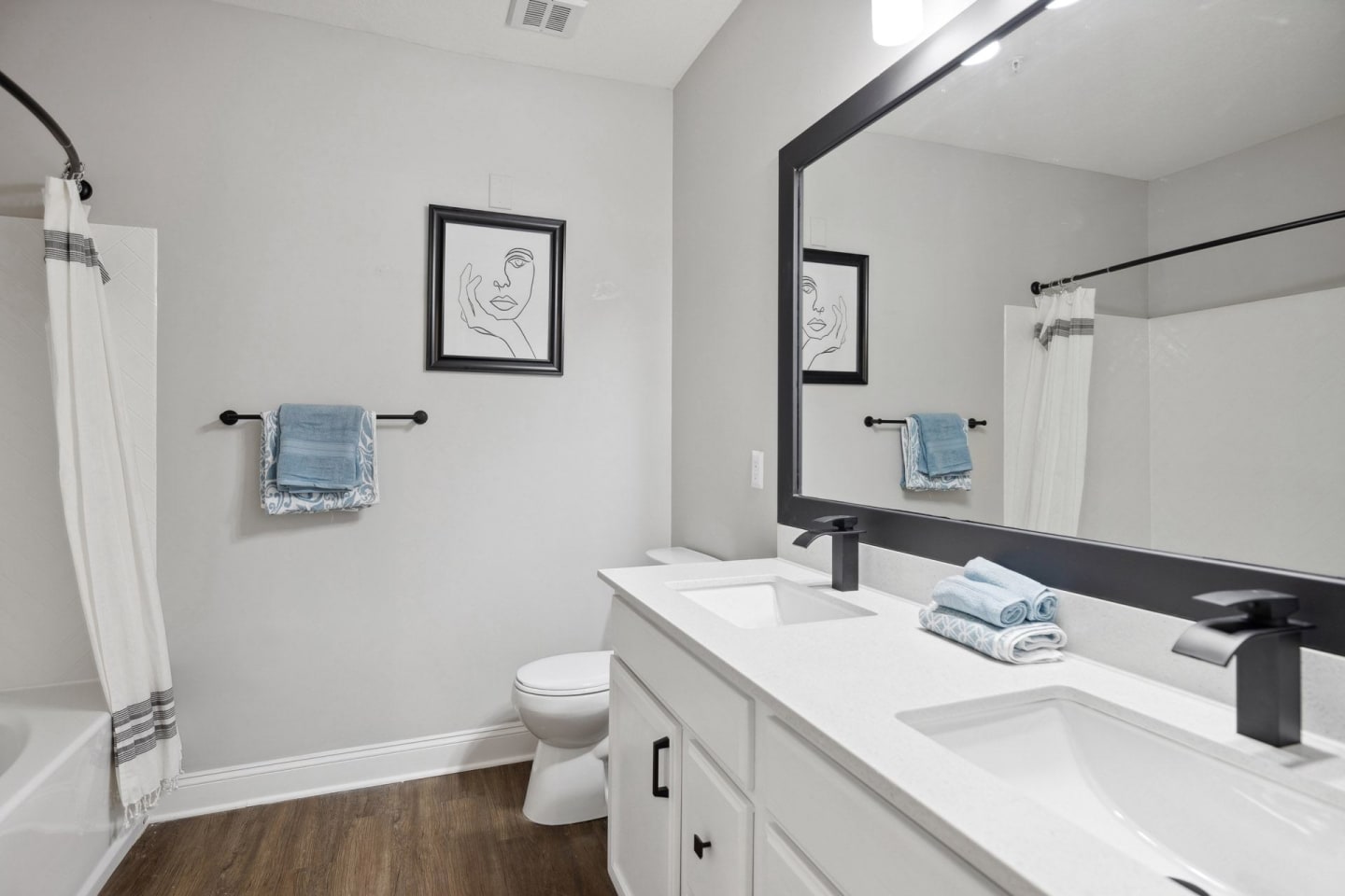 Enclave at Rivergate Image 33