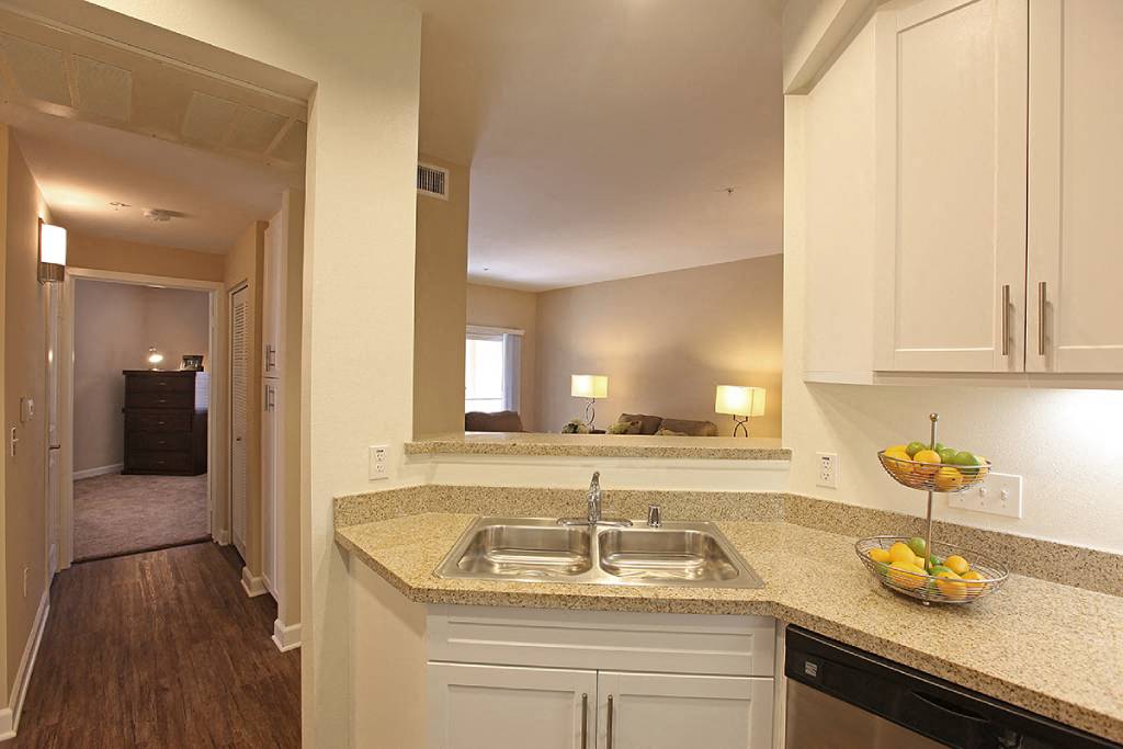 Senior Housing - Monaco Apartments Image 19
