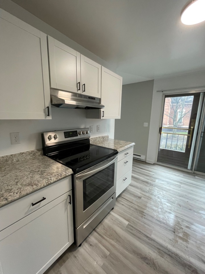 Skidmore Apartments Image 22