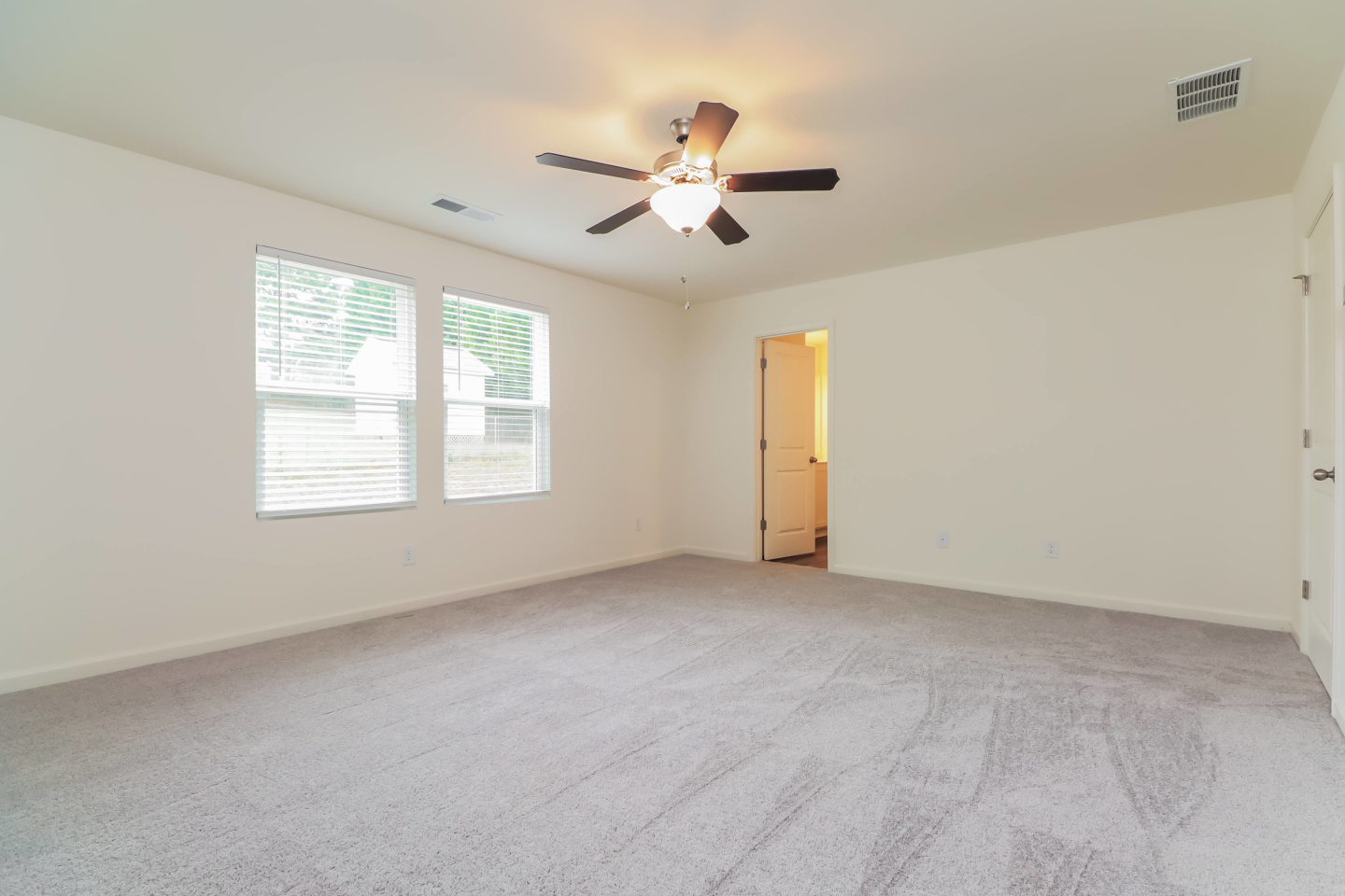 Liberty Grove Image 29