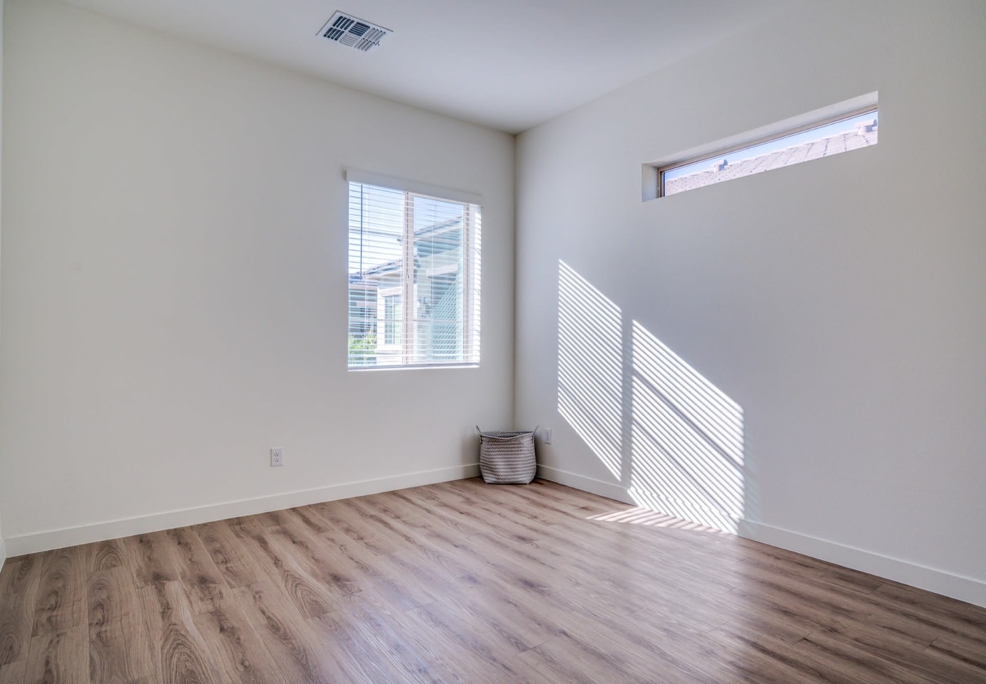 Crismon Gateway Rentals Image 13