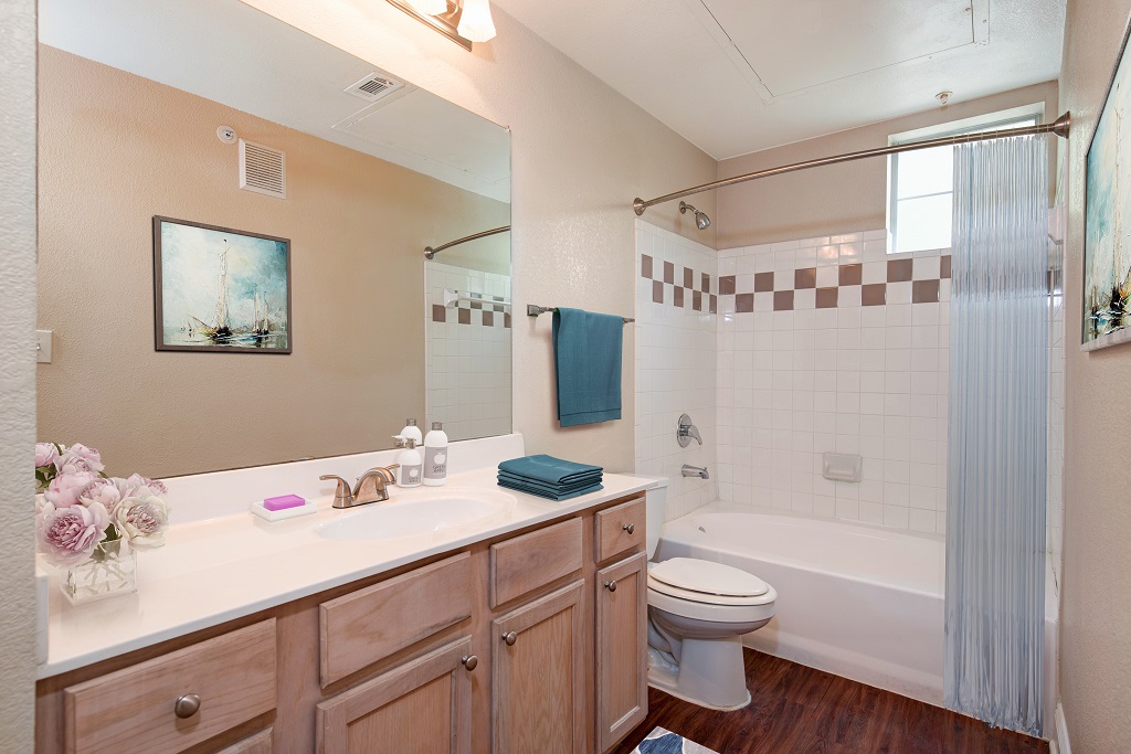 Monticello Oaks Townhomes Image 5