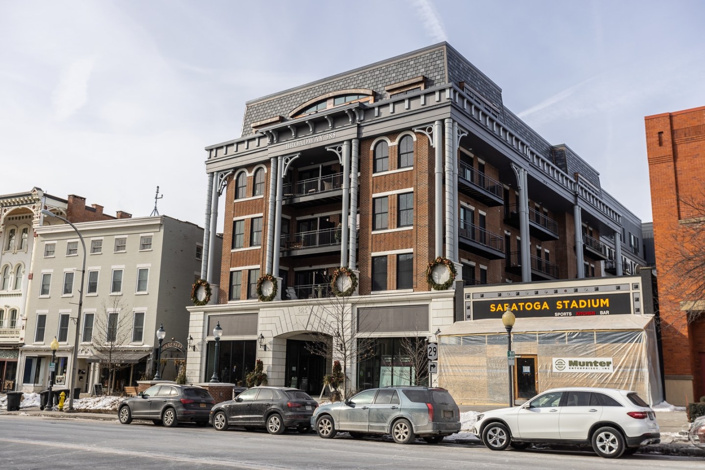 Broadway 385 Image 26