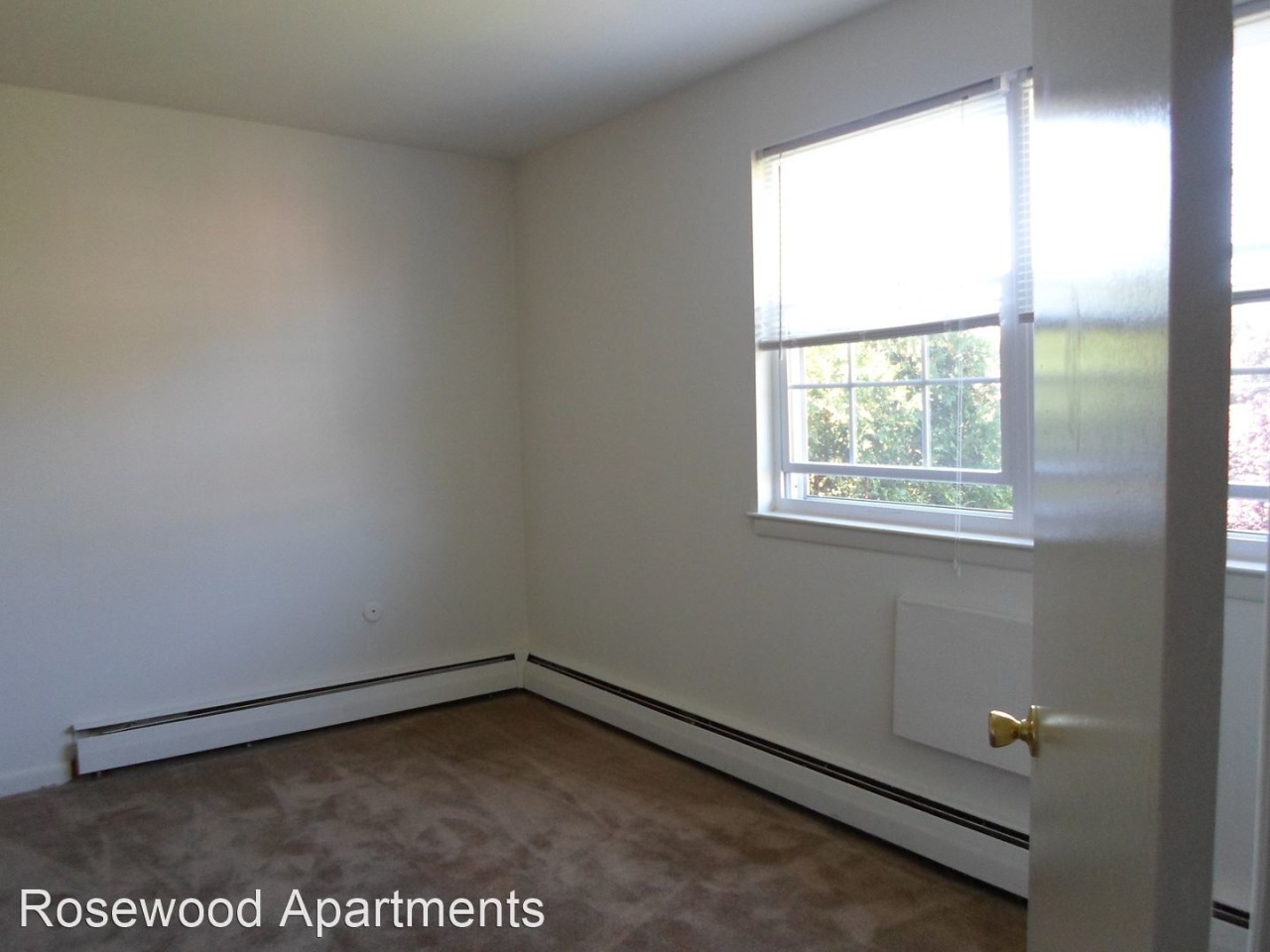 The Apartments at Rosewood Image 6