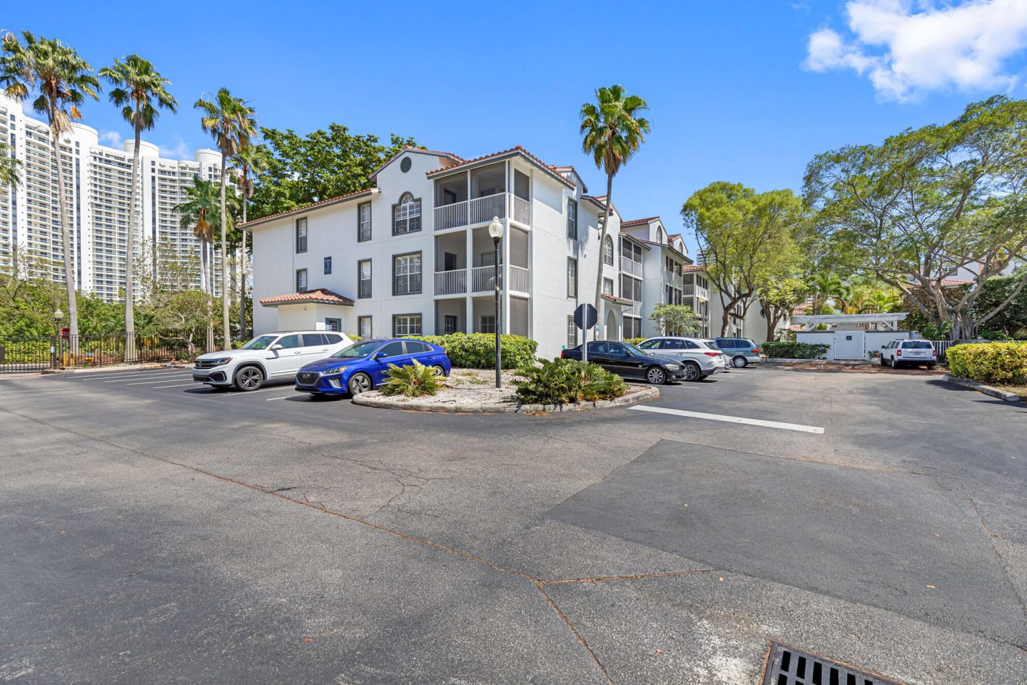 Town Aventura Image 9