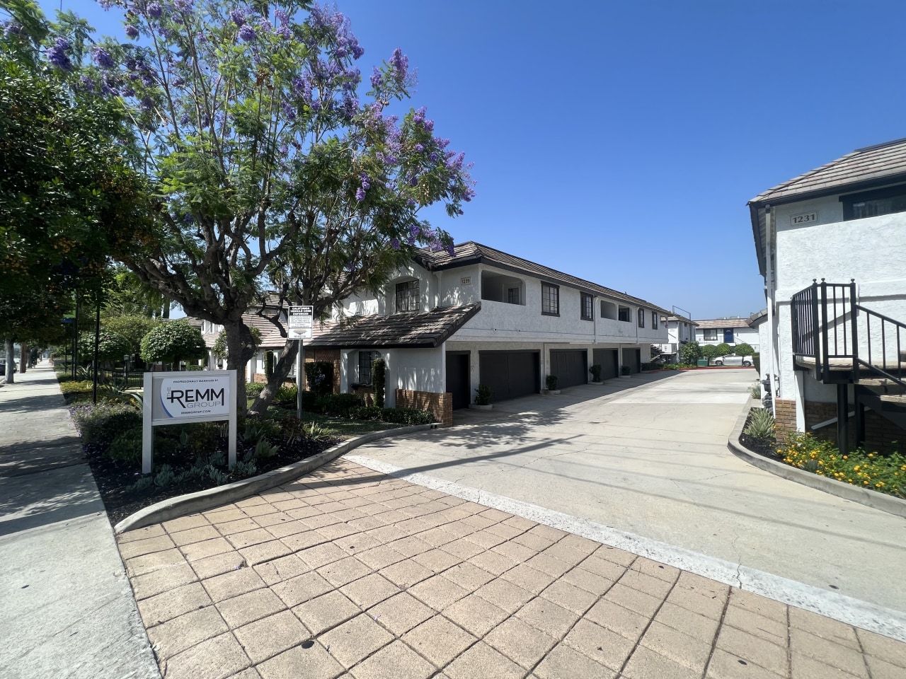 Charter Oaks Image 6