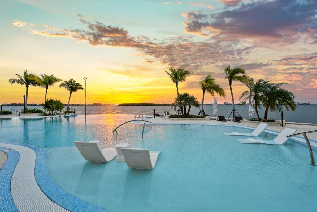 Biscayne Shores Image 1
