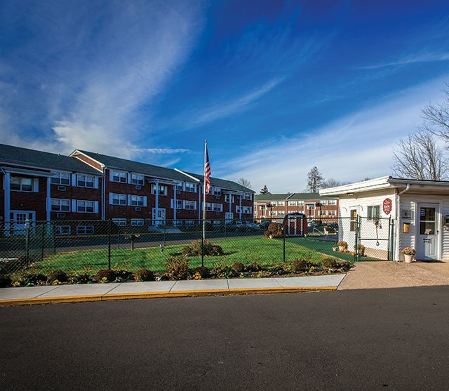 Bellevue Court Image 5