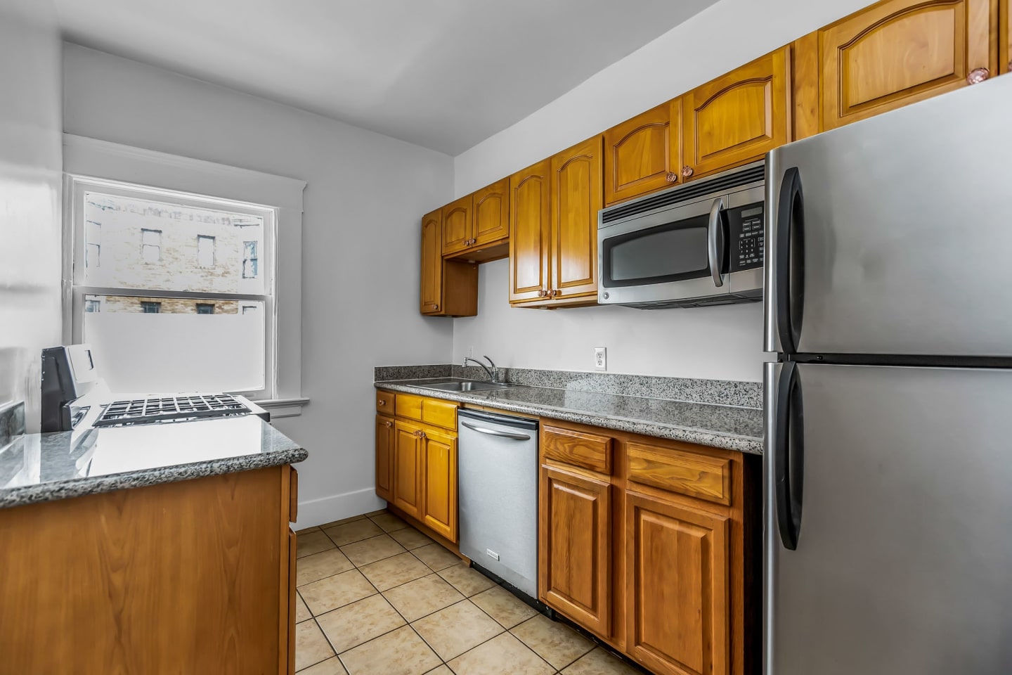 925 PIERCE Image 4