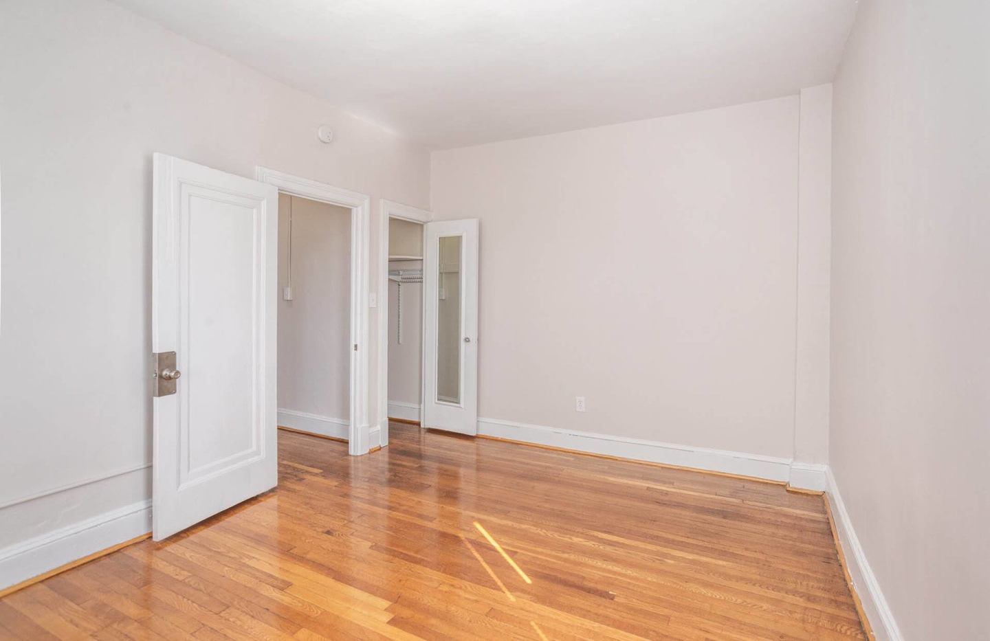 1830 R Apartments Image 8
