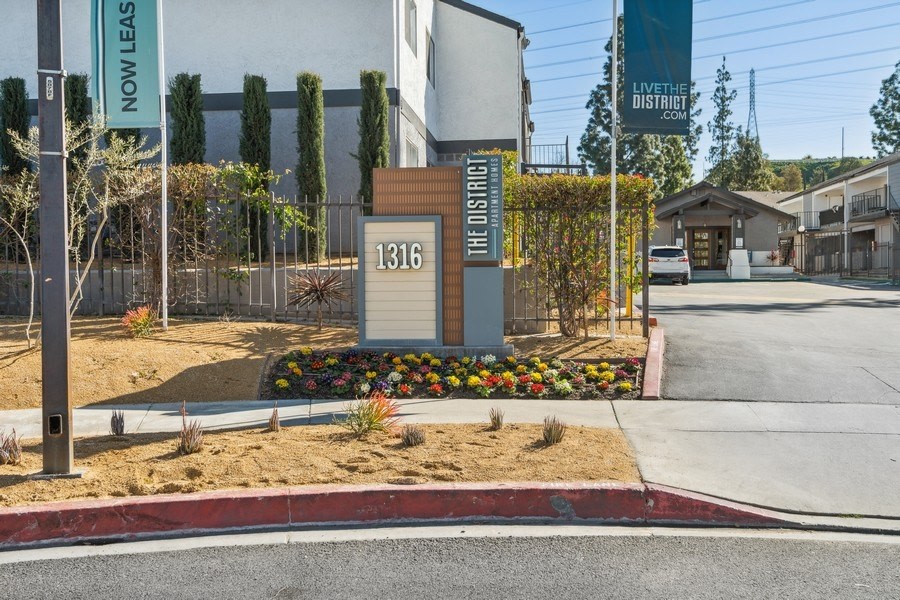 The District Apartment Homes Image 4