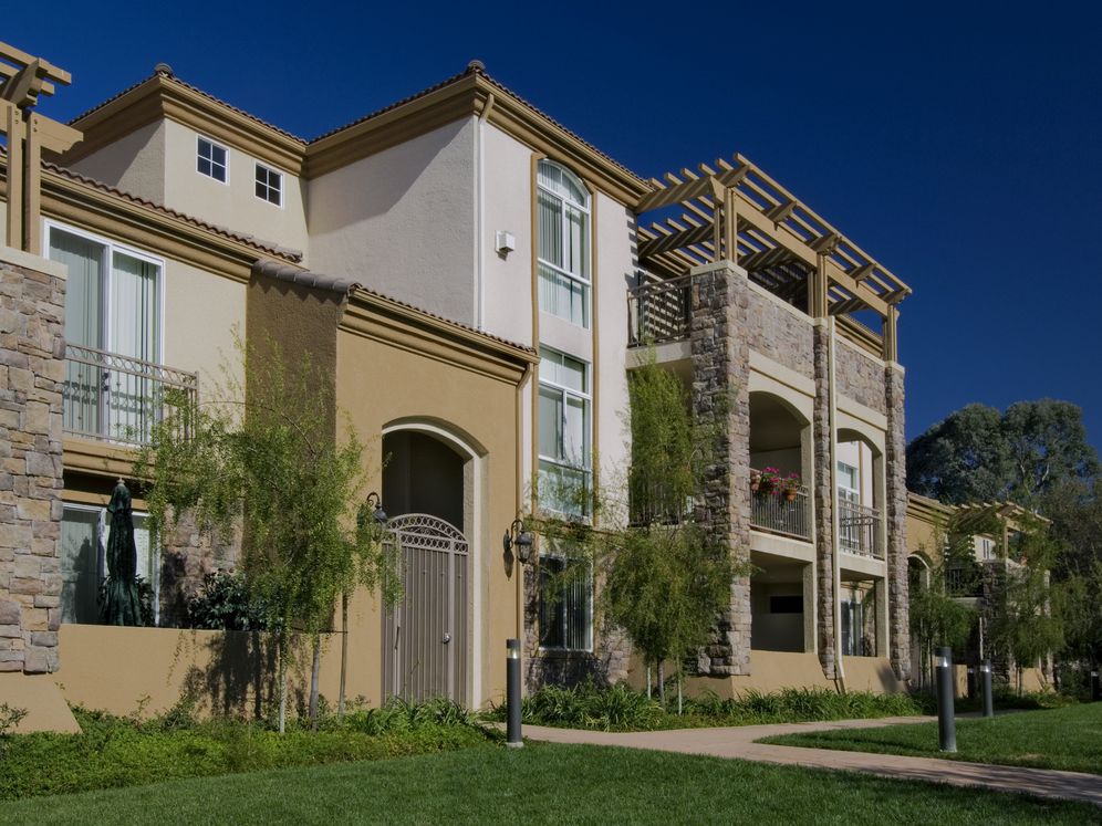 Avalon Thousand Oaks Plaza Image 34