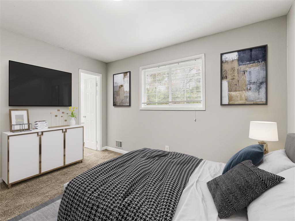Pinewood Townhomes Image 15