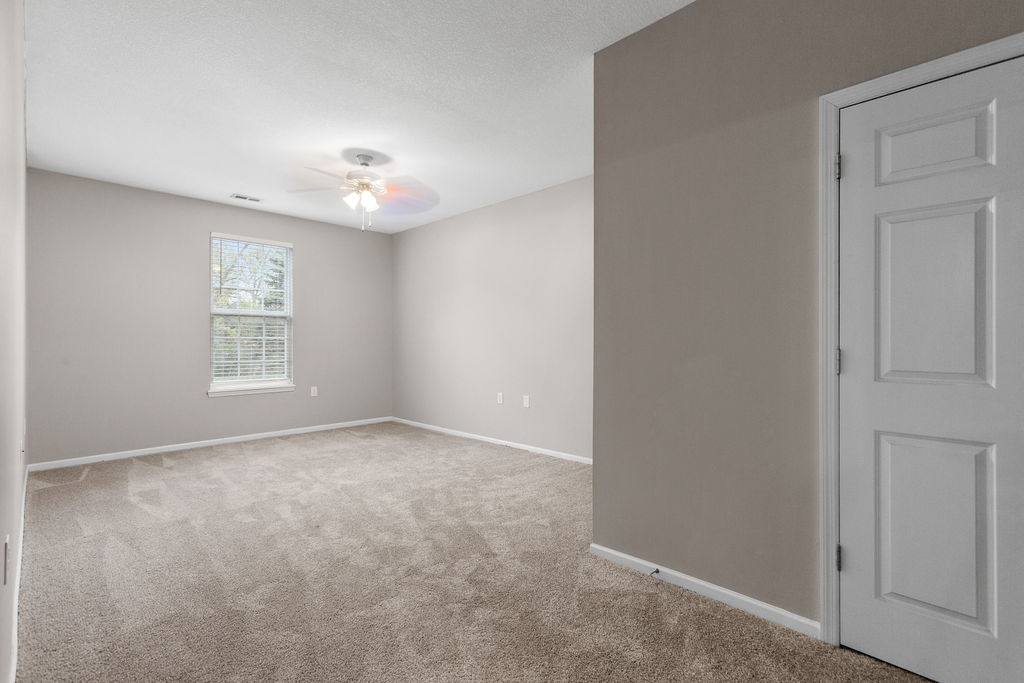 Marble Cliff Commons Image 61