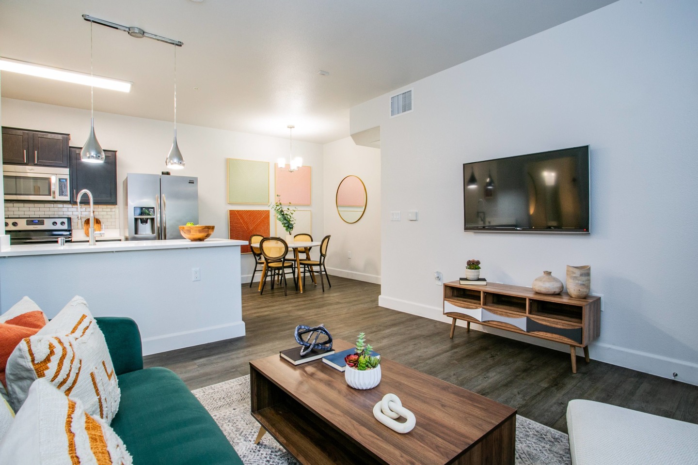 Lyric Apartments Image 9