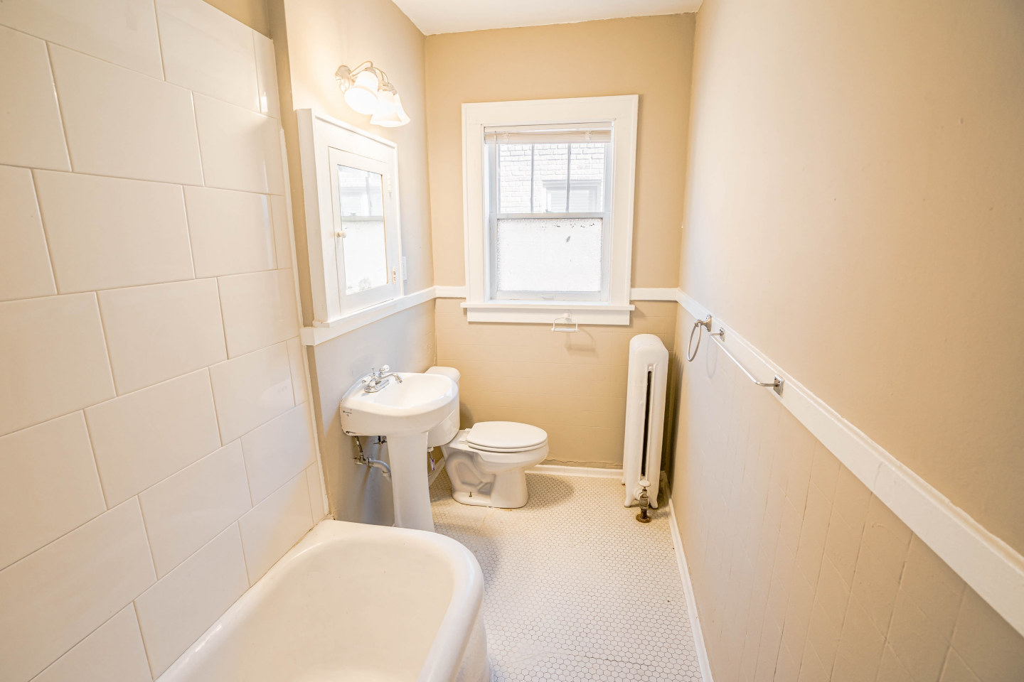 935 Goodrich Ave Image 18