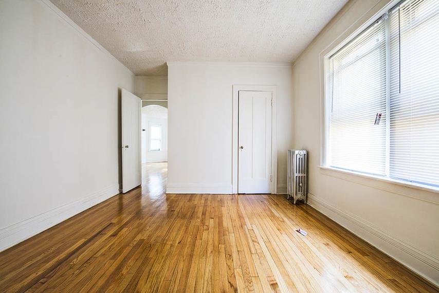 8236 S Maryland Image 7