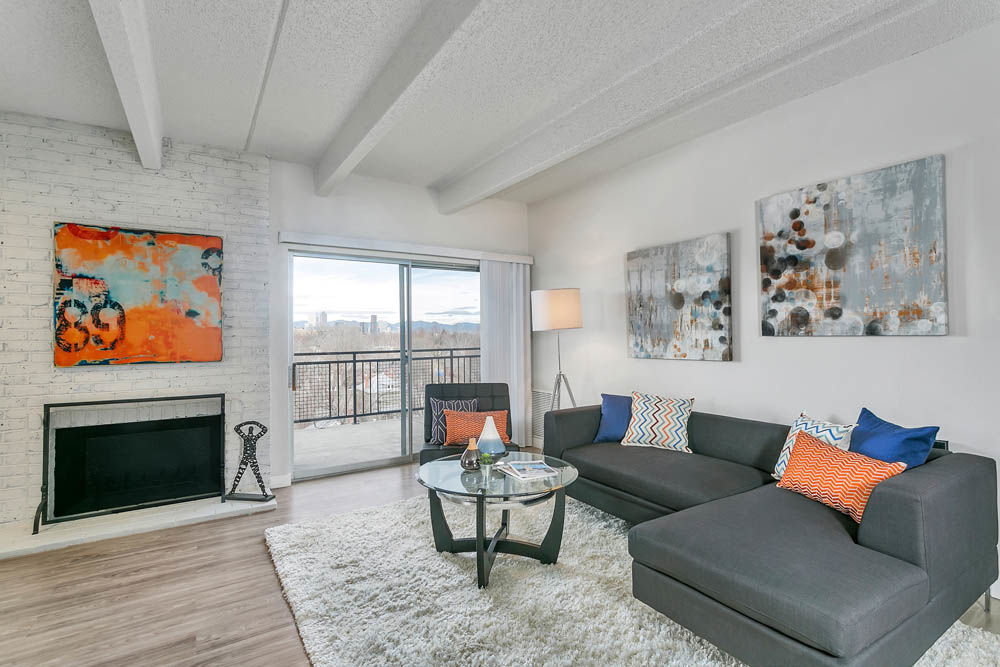 1311 Cook Image 7