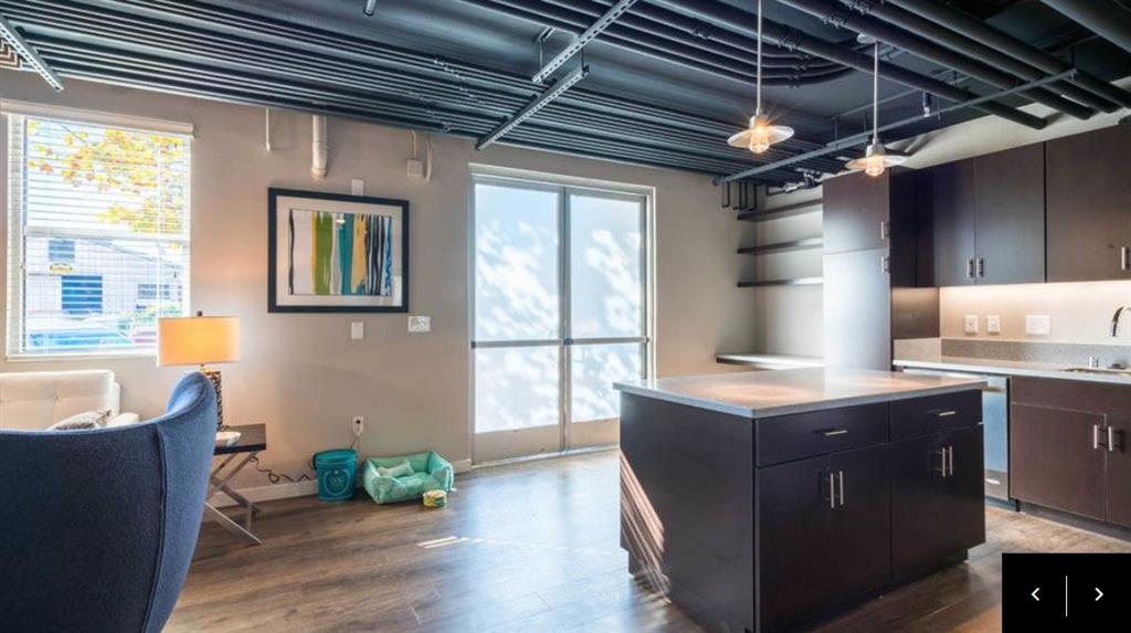 Theatre Square Apartments Image 15