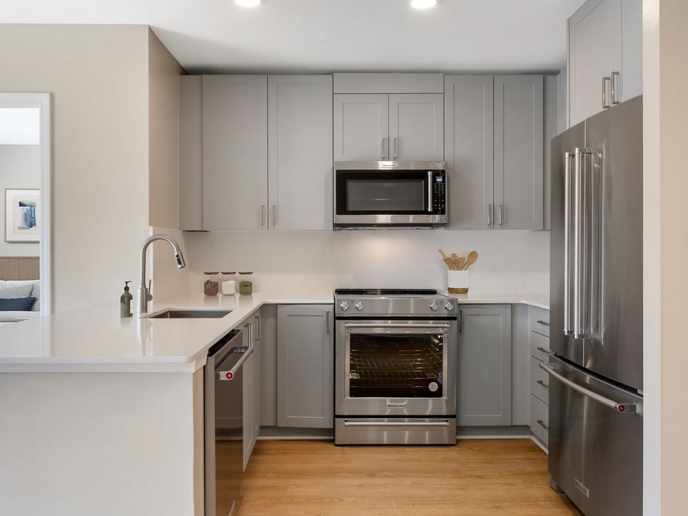 Avalon Clarendon Image 1