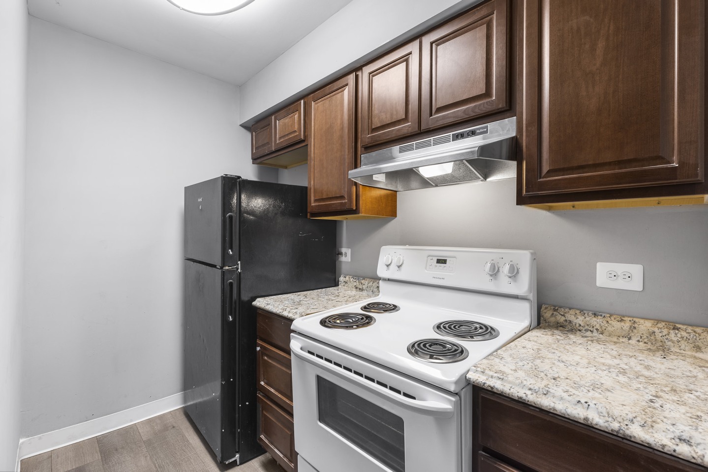 Edgewood Apartments Image 23