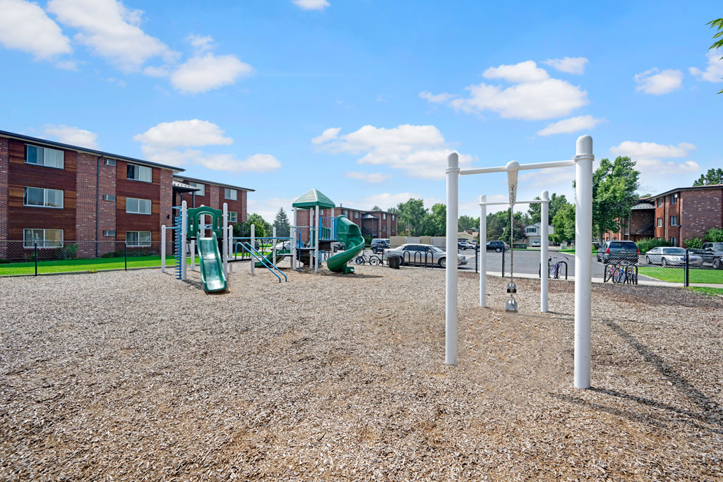 Ten 30 and 49 Apartments Image 19