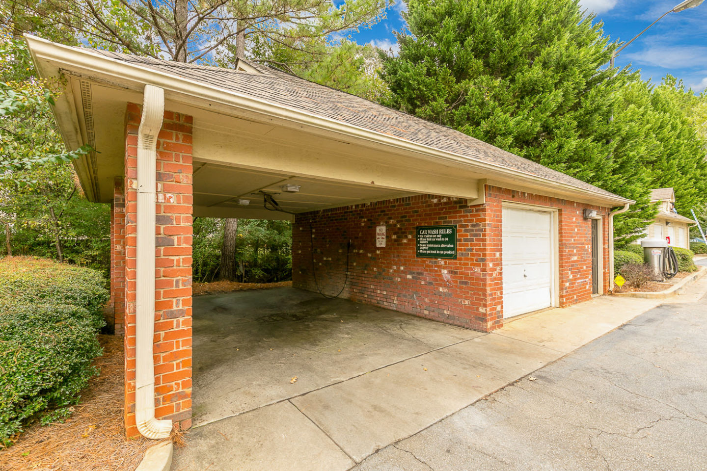 Lealand Place Image 22