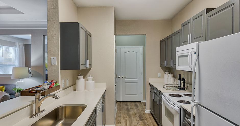 Summit Ridge Apartments Image 2