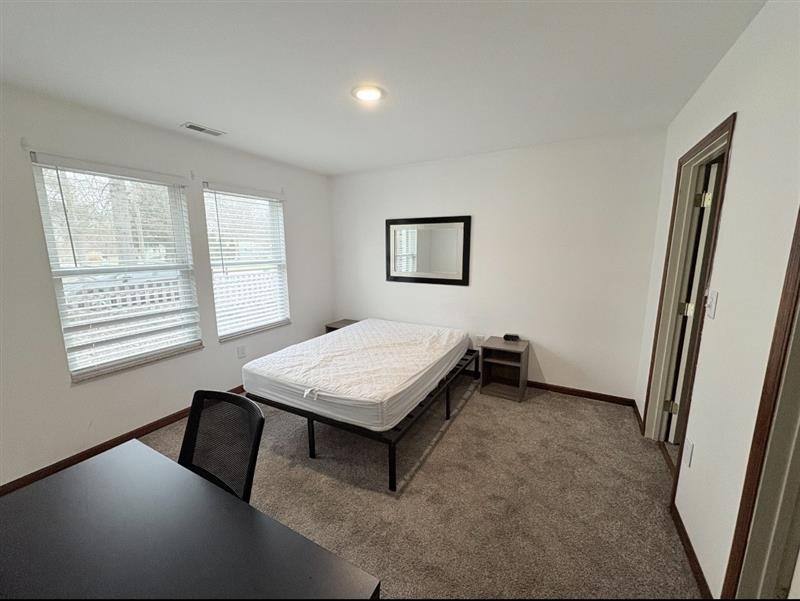 Gold Apartments Image 9