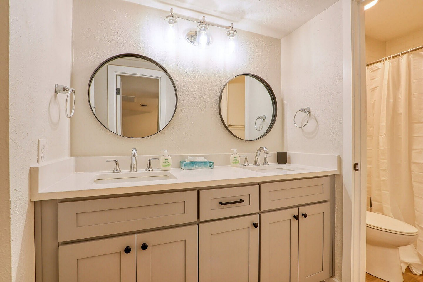 Prescott Luxury Apartments Image 4