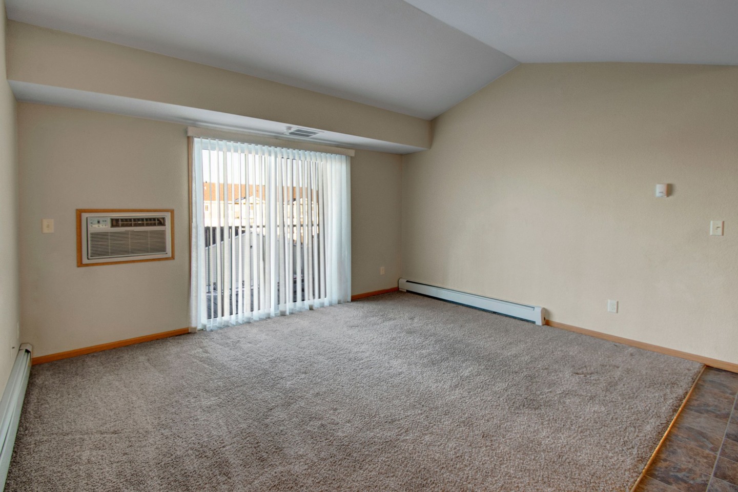 Roosevelt East Apartments Image 6