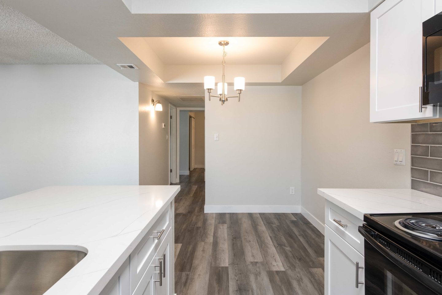 Camelback Cove Apartments Image 7