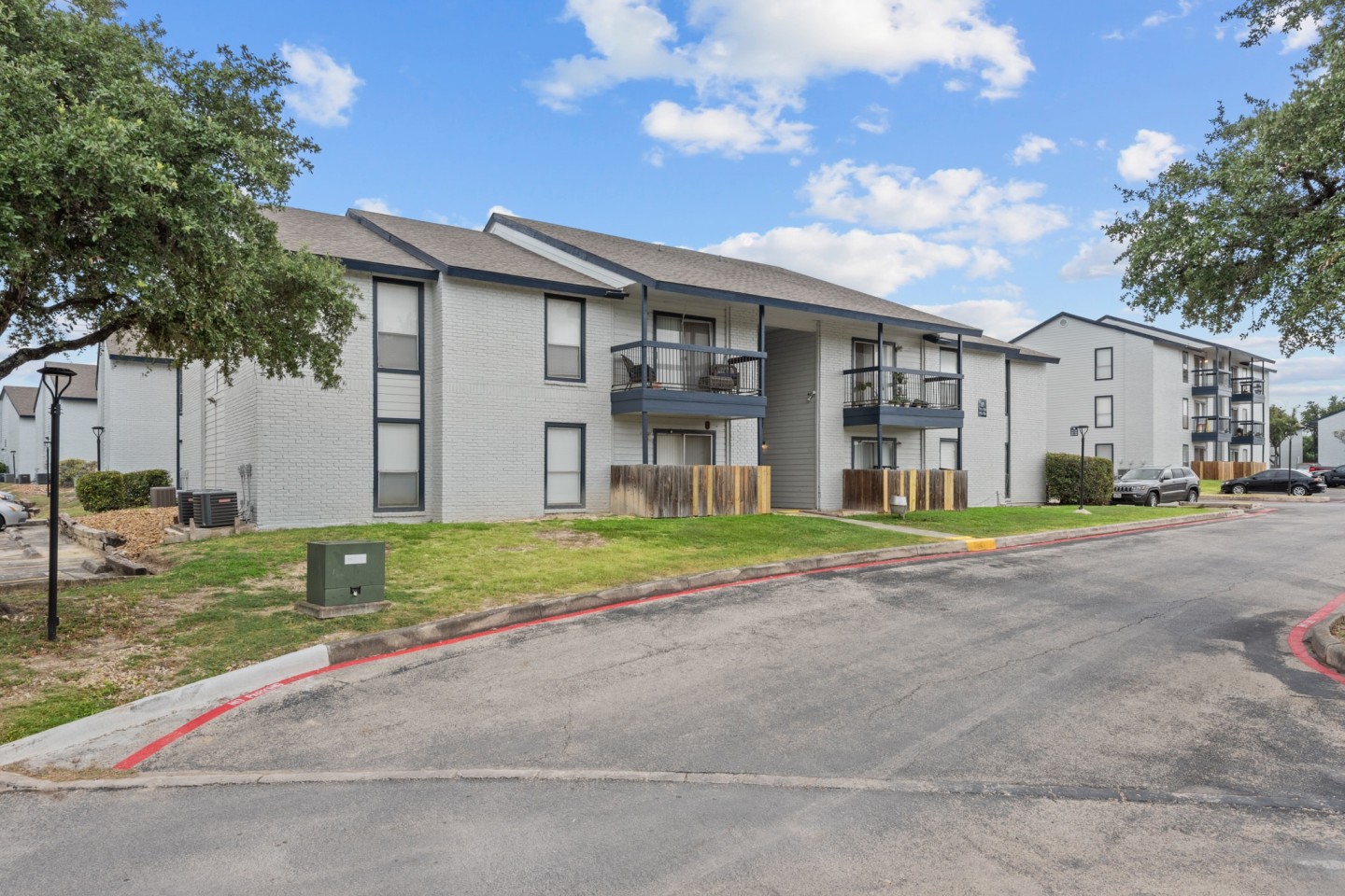 Peaks at Live Oak Image 24